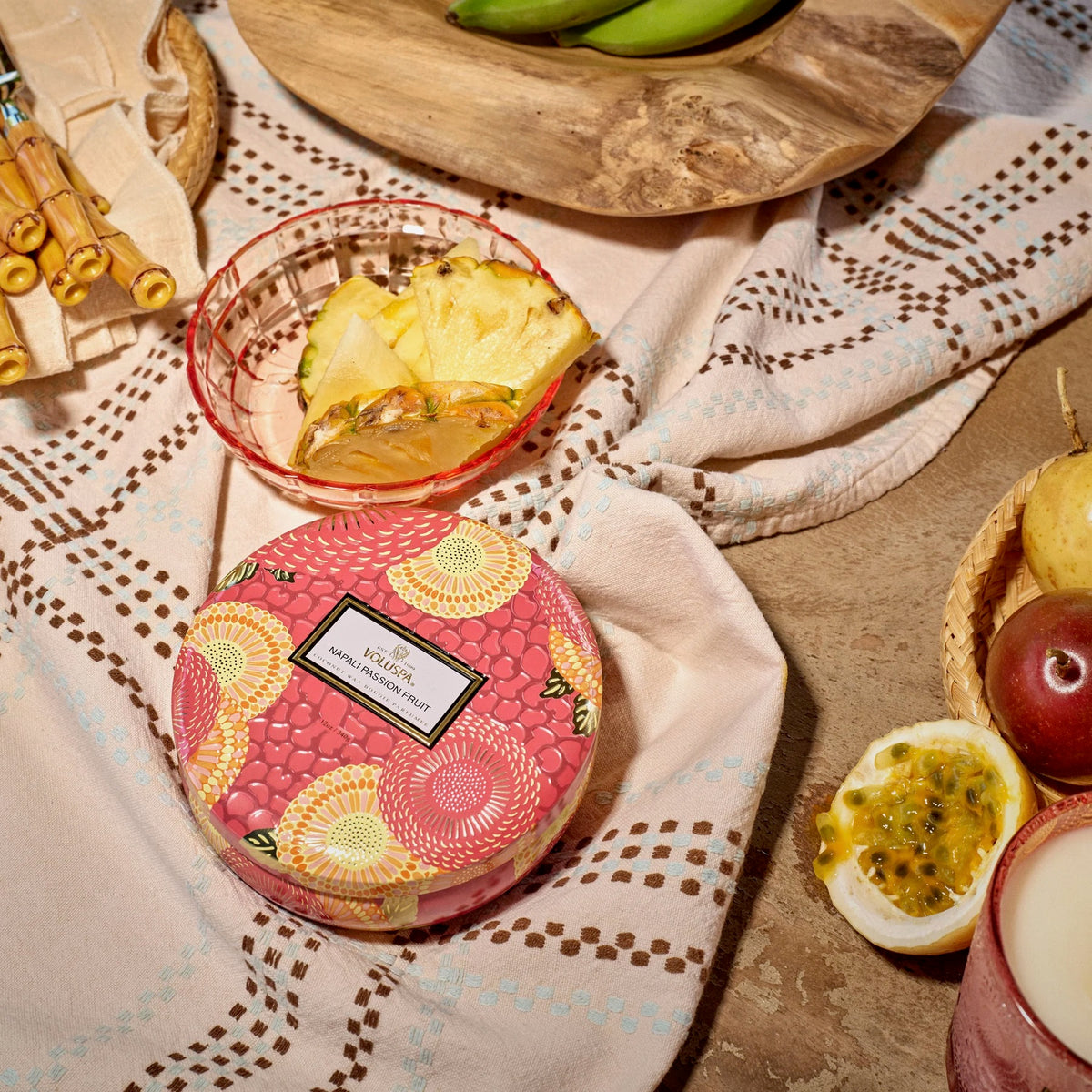 Voluspa Nāpali Passion Fruit Candle - * Multiple Sizes *