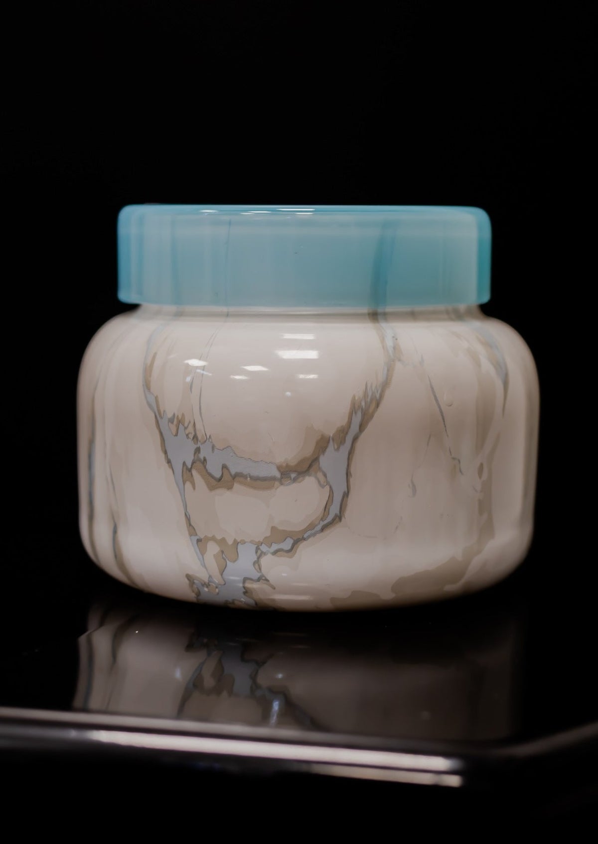 Blue Jean Modern Marble Signature Jar, 19 oz - Capri Blue