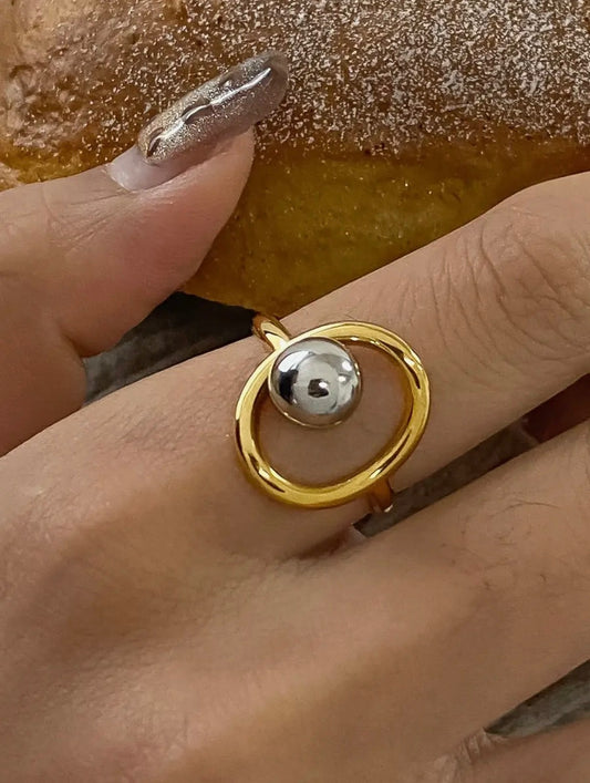 Sibylle 18K Gold Non-Tarnish Two Tone Round Ring