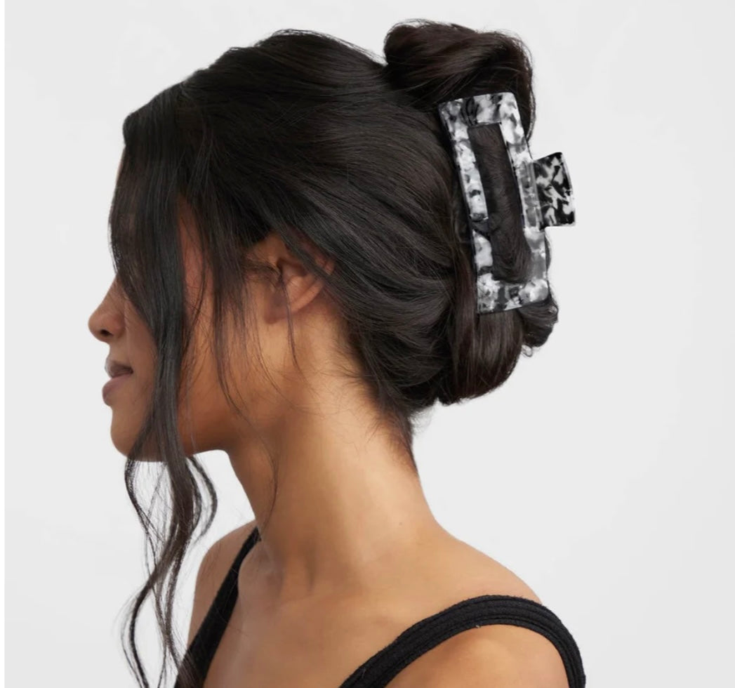 Kitsch Black Marble Jumbo Claw Clip