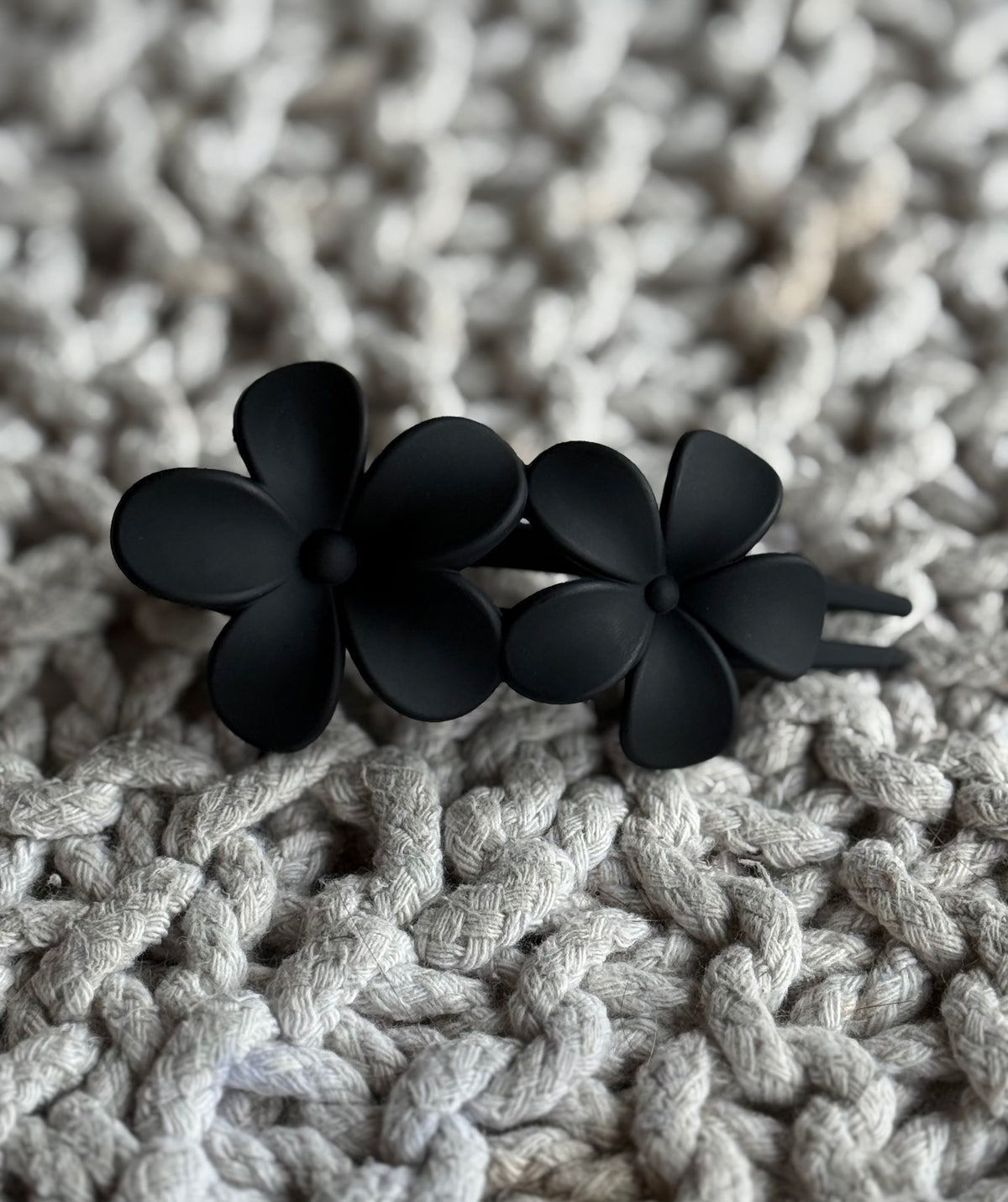Flower Matte Flat Lay Clip - * Multiple Colors *